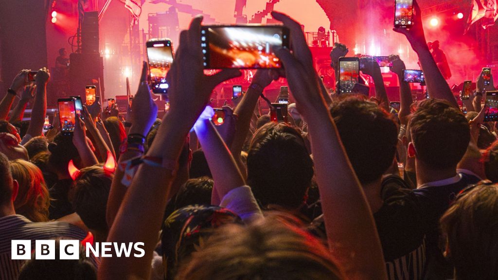 Why you can’t get a signal at festivals and sports matches