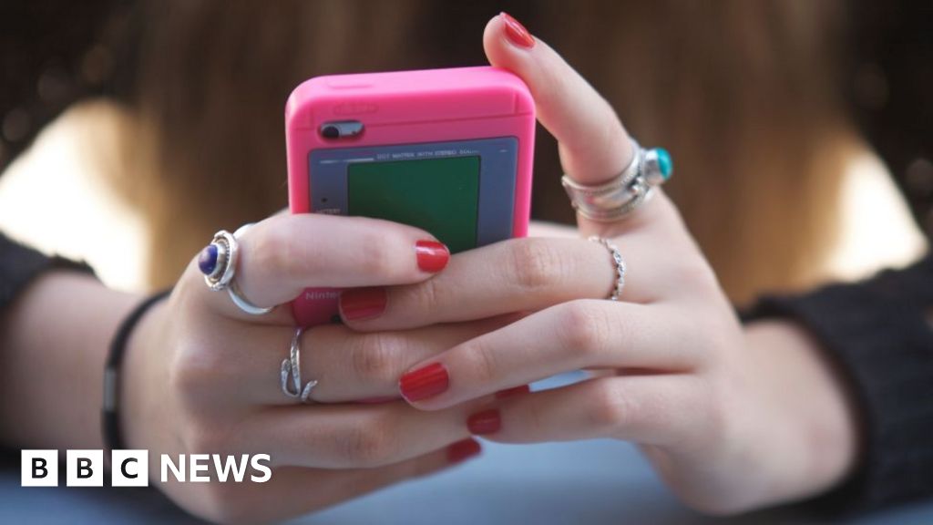 She spent 16 hours on Instagram in a day. It’s up to a jury to decide if Meta is to blame