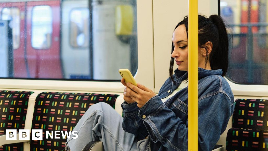 Fewer UK adults posting on social media, Ofcom finds