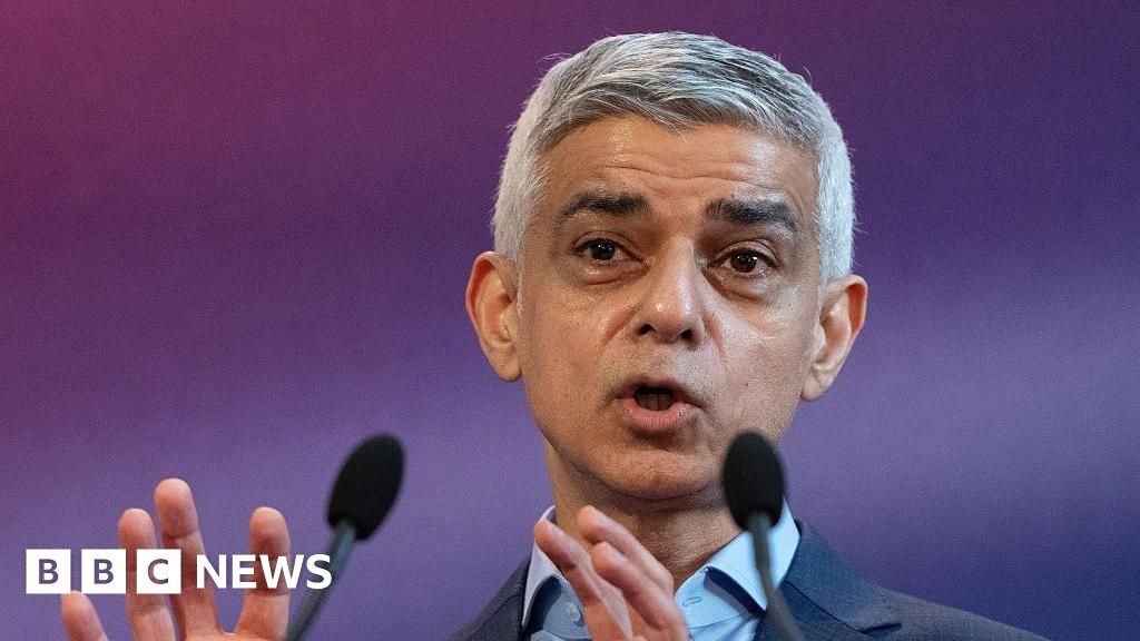 Mayor warns of London ‘disinformation blizzard’