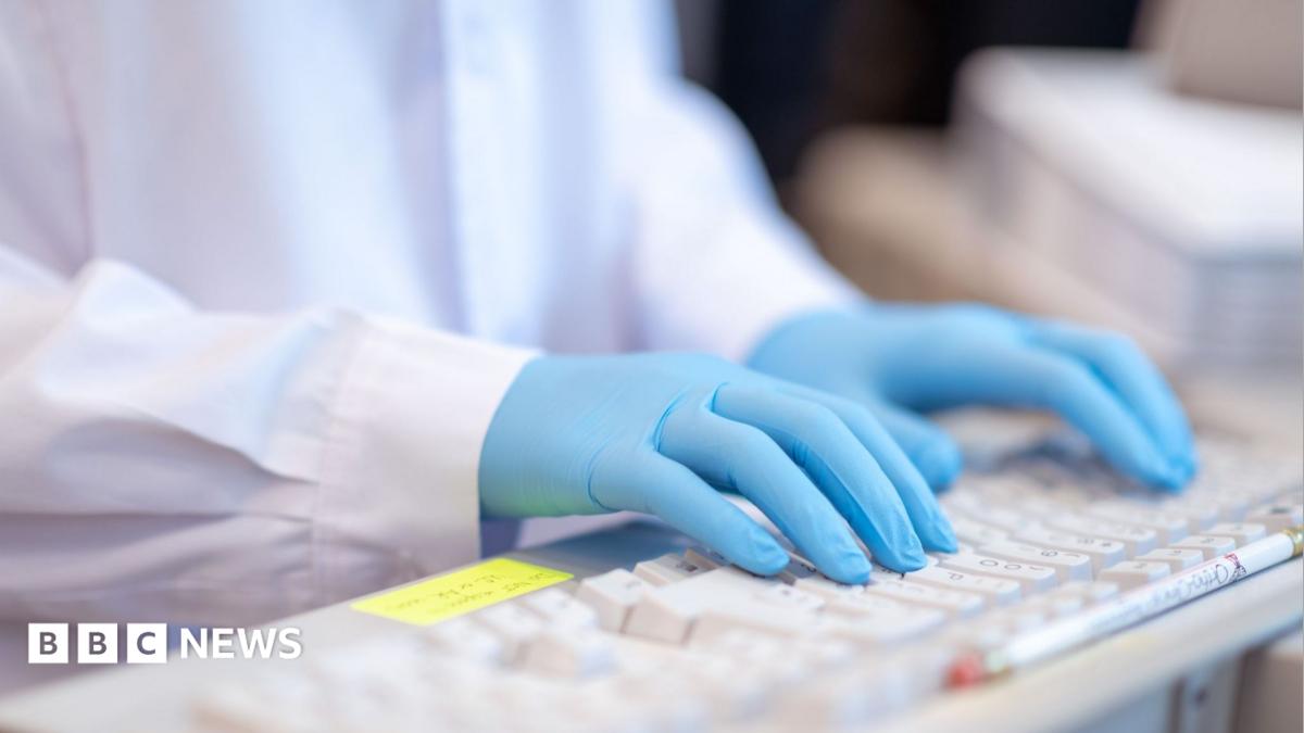 UK to invest £100m in ‘world first’ AI Biosecurity Lab